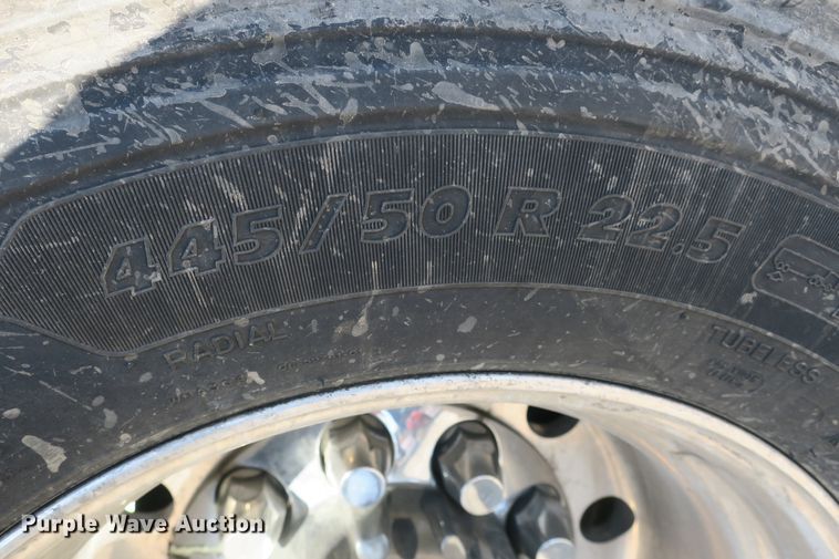 image for item DB10135 1997 Freightliner FLD semi truck