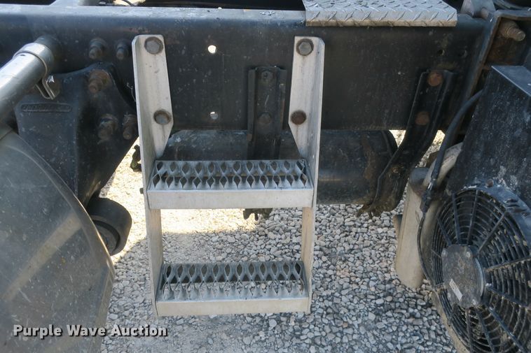 image for item DB10135 1997 Freightliner FLD semi truck