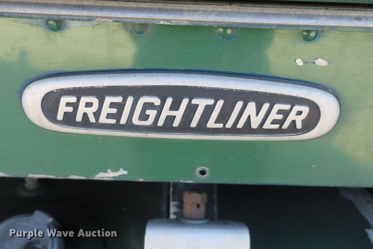 image for item DB10135 1997 Freightliner FLD semi truck