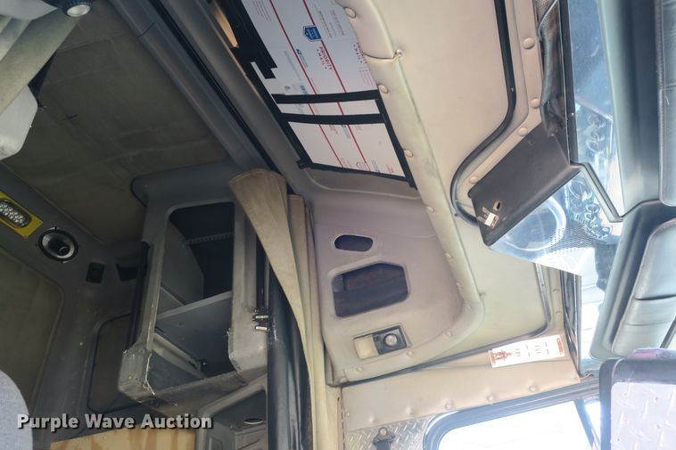 image for item DB10135 1997 Freightliner FLD semi truck