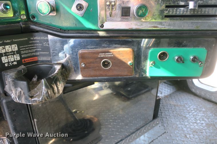 image for item DB10135 1997 Freightliner FLD semi truck