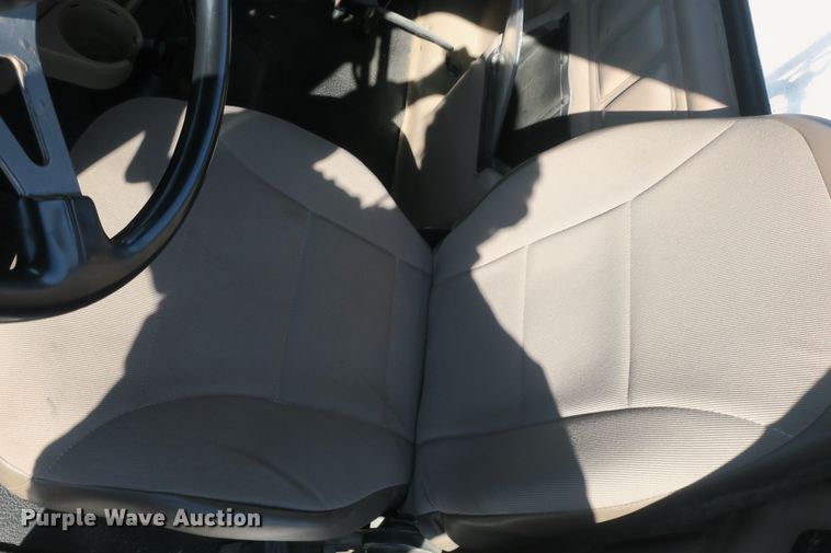 image for item DB10136 2004 Mack CV semi truck