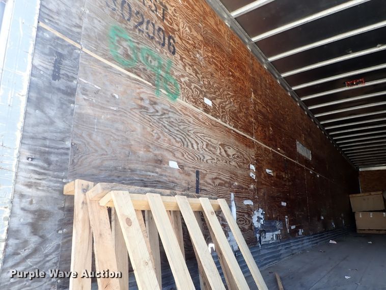 image for item DB7613 2002 Great Dane dry van trailer