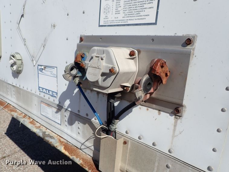 image for item DB7613 2002 Great Dane dry van trailer