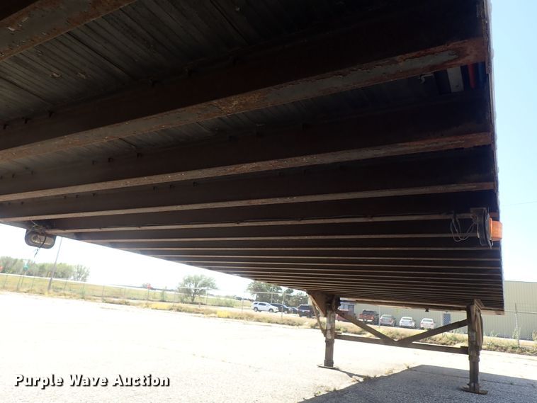 image for item DB7613 2002 Great Dane dry van trailer