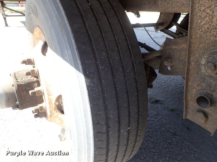 image for item DB7613 2002 Great Dane dry van trailer