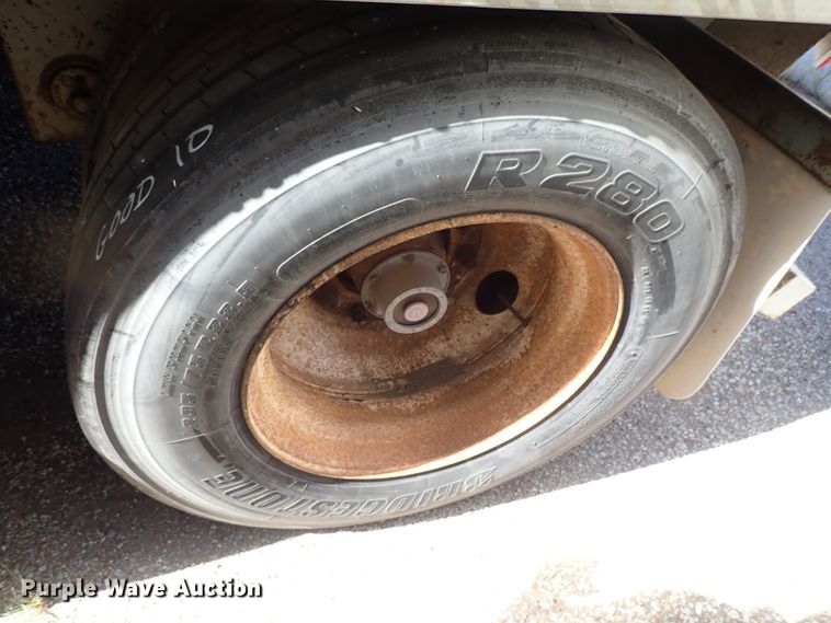 image for item DB7615 1996 Trailmobile dry van trailer