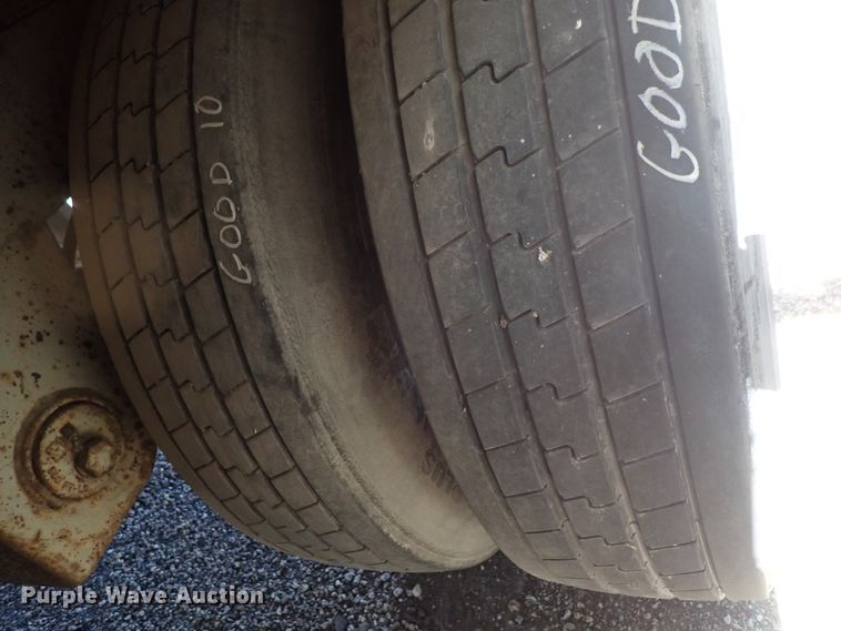 image for item DB7615 1996 Trailmobile dry van trailer