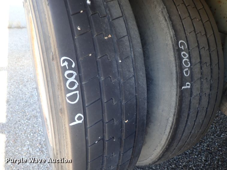 image for item DB7615 1996 Trailmobile dry van trailer