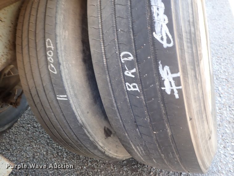 image for item DB7615 1996 Trailmobile dry van trailer