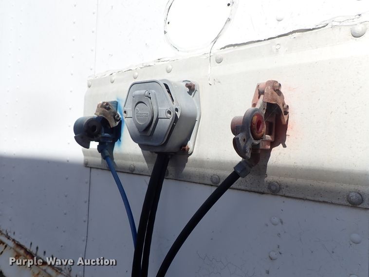 image for item DB7620 1997 Trailmobile dry van trailer