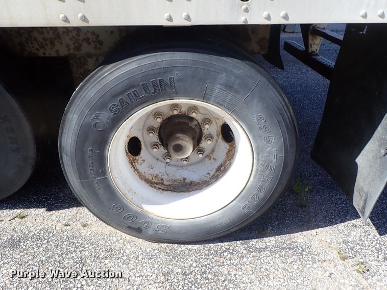 image for item DB7620 1997 Trailmobile dry van trailer