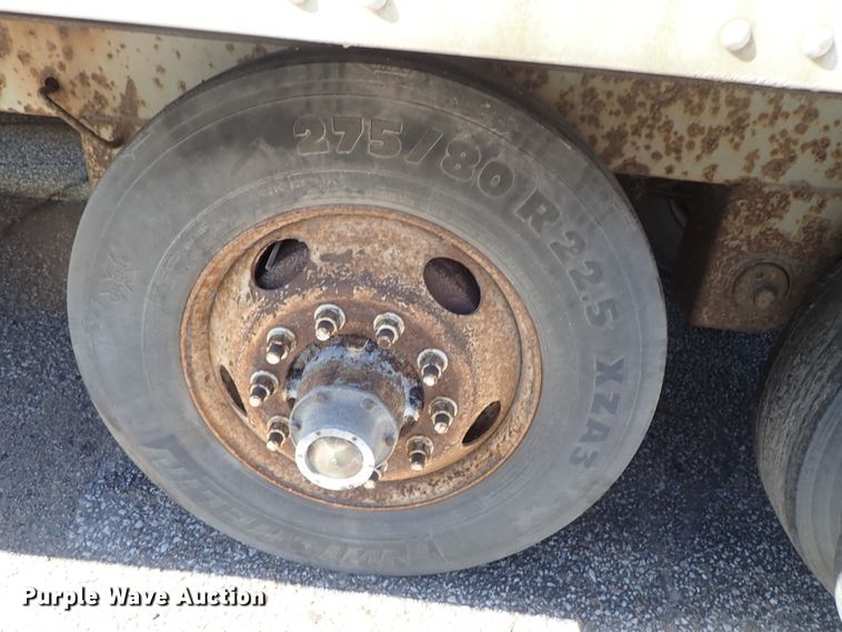 image for item DB7620 1997 Trailmobile dry van trailer