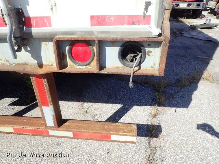 image for item DB7625 2001 Great Dane dry van trailer