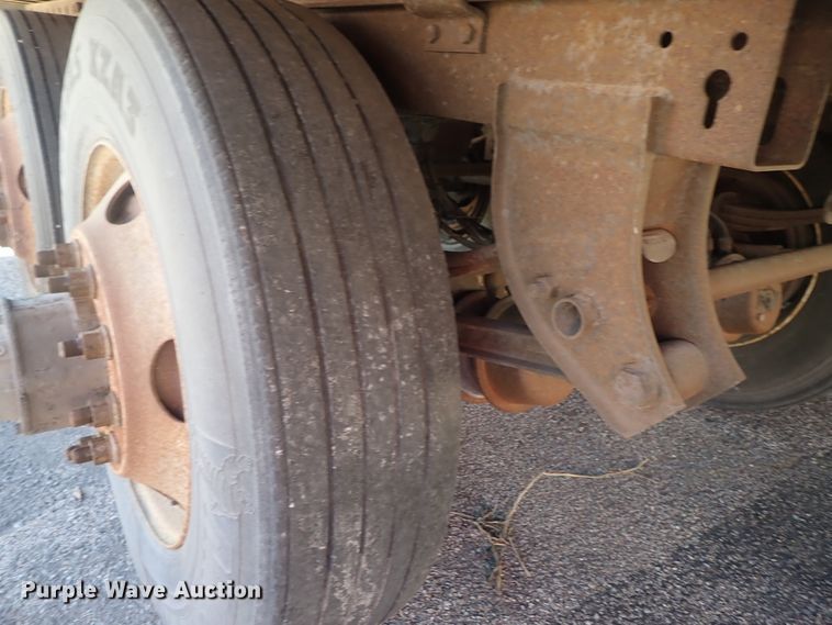 image for item DB7625 2001 Great Dane dry van trailer