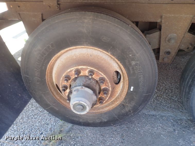 image for item DB7625 2001 Great Dane dry van trailer