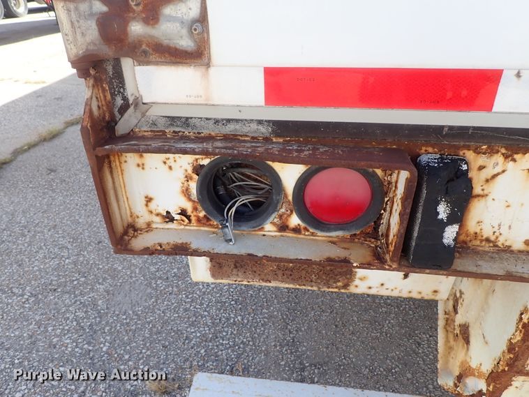 image for item DB7652 1999 Trailmobile dry van trailer