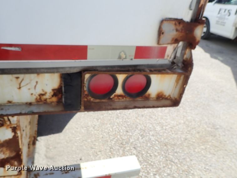 image for item DB7652 1999 Trailmobile dry van trailer