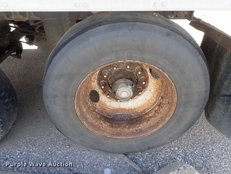 image for item DB7652 1999 Trailmobile dry van trailer