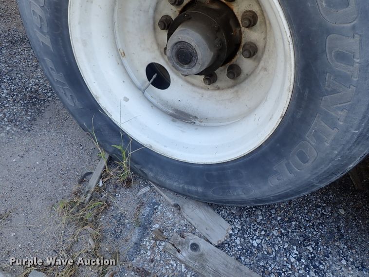 image for item DB7657 2001 Great Dane dry van trailer