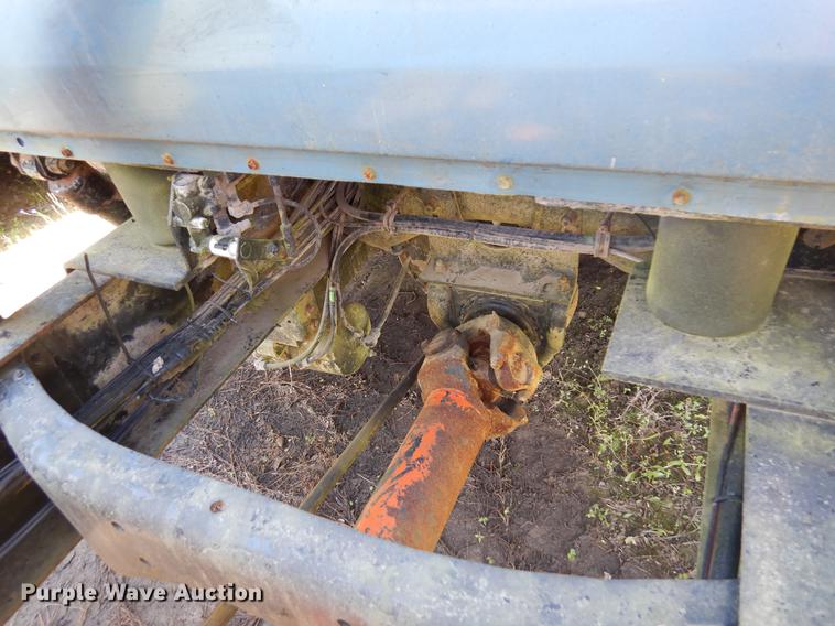 image for item DD3010 1994 Volvo White GMC WIA semi truck