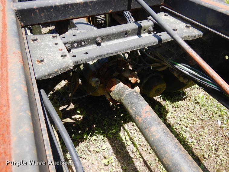 image for item DD3010 1994 Volvo White GMC WIA semi truck