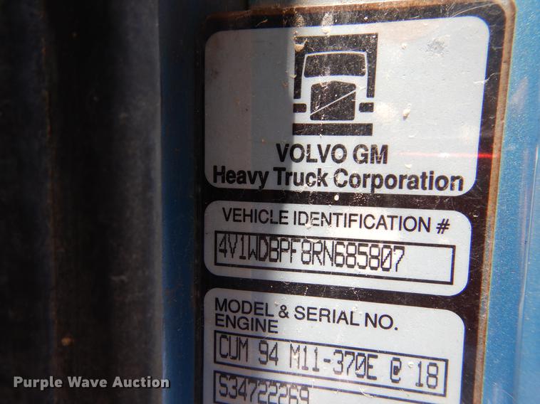 image for item DD3010 1994 Volvo White GMC WIA semi truck