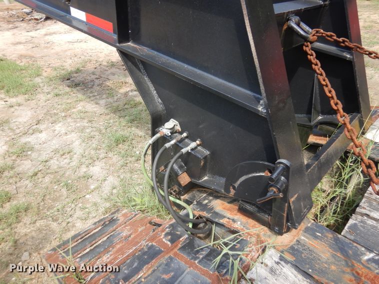 image for item DD3026 2001 Talbert lowboy equipment trailer