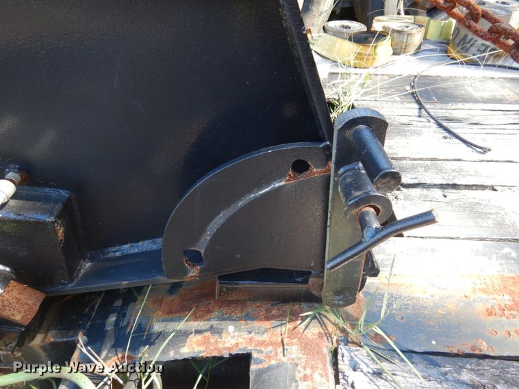 image for item DD3026 2001 Talbert lowboy equipment trailer