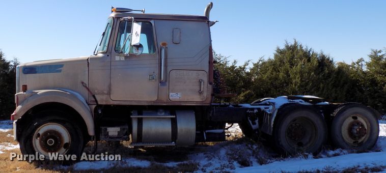 image for item DD6049 1985 White WIM semi truck