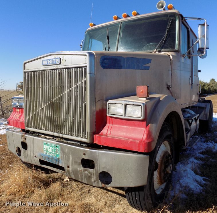 image for item DD6049 1985 White WIM semi truck
