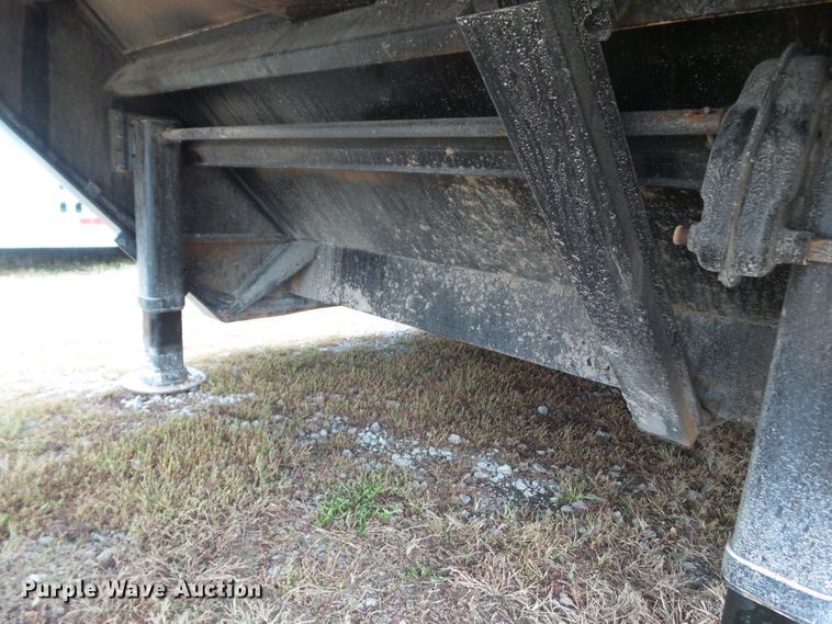 image for item DF0817 2010 Muv-All 5370 FTD drop deck equipment trailer