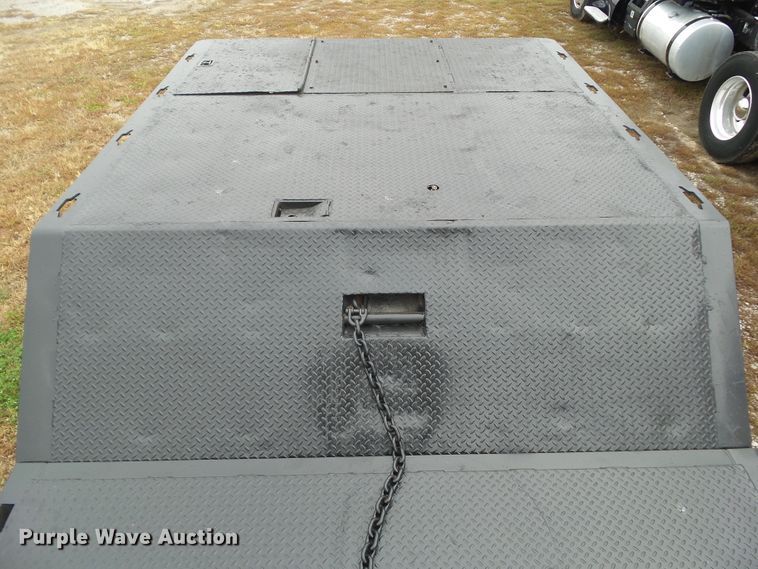 image for item DF0817 2010 Muv-All 5370 FTD drop deck equipment trailer