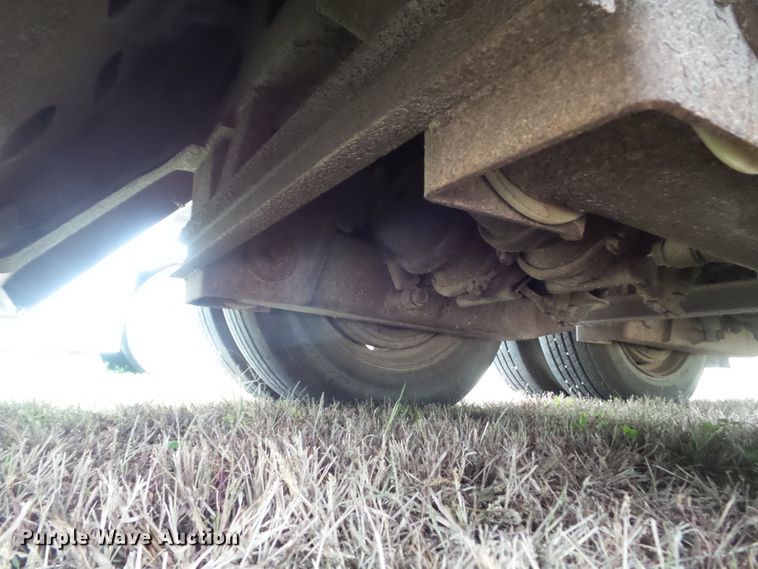 image for item DF0817 2010 Muv-All 5370 FTD drop deck equipment trailer