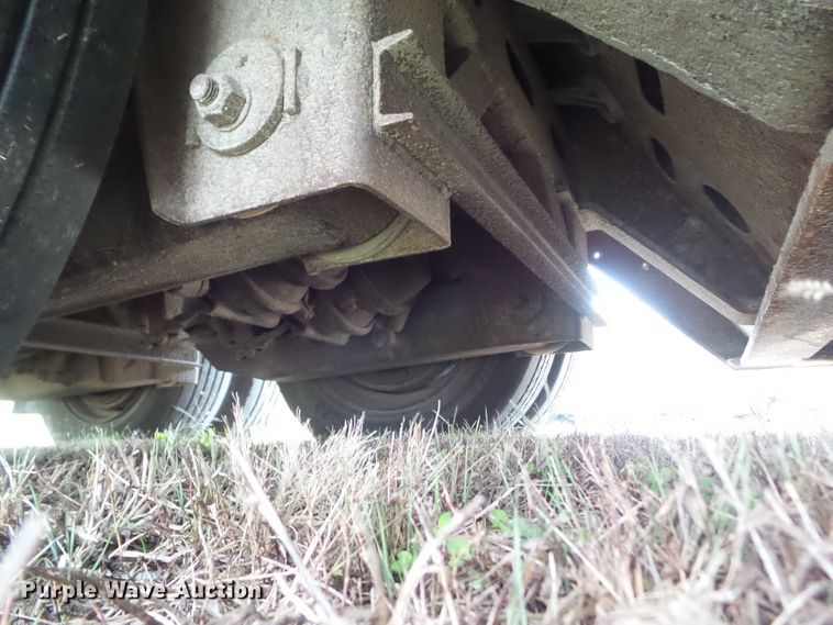 image for item DF0817 2010 Muv-All 5370 FTD drop deck equipment trailer