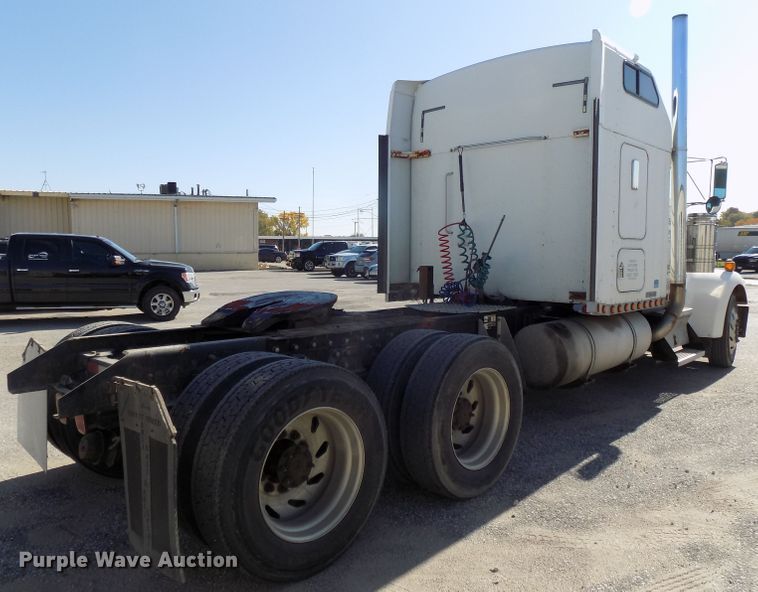 image for item DG2474 2000 Kenworth W900B semi truck