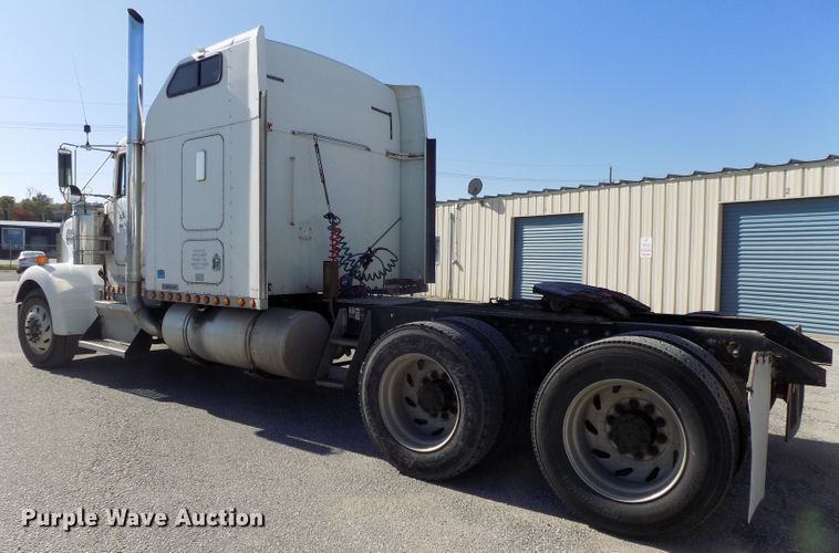 image for item DG2474 2000 Kenworth W900B semi truck