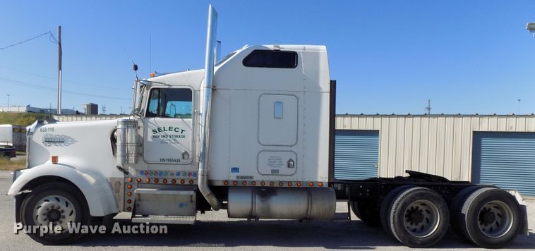 image for item DG2474 2000 Kenworth W900B semi truck