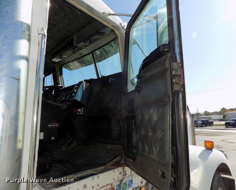 image for item DG2474 2000 Kenworth W900B semi truck