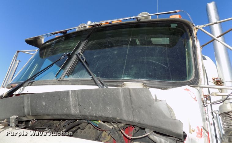 image for item DG2474 2000 Kenworth W900B semi truck