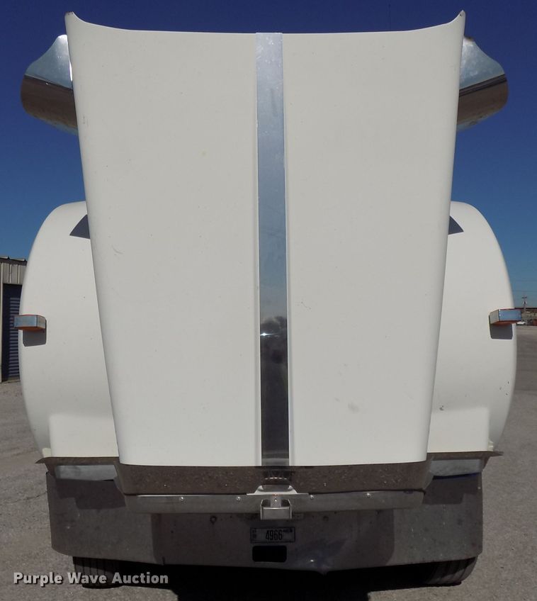 image for item DG2474 2000 Kenworth W900B semi truck