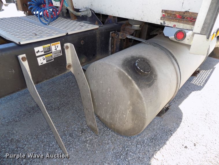 image for item DG2474 2000 Kenworth W900B semi truck