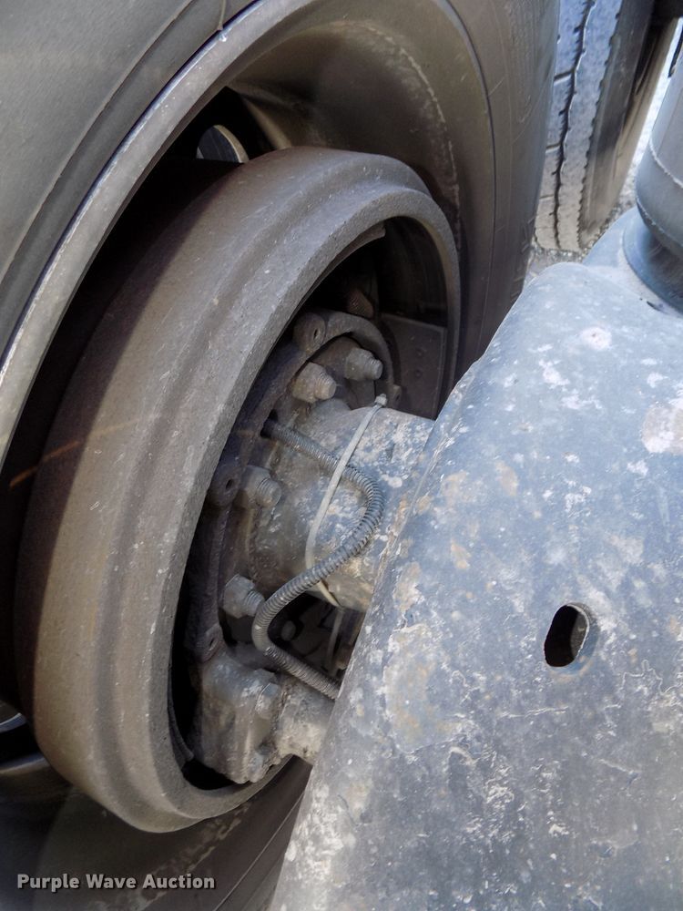 image for item DG2474 2000 Kenworth W900B semi truck