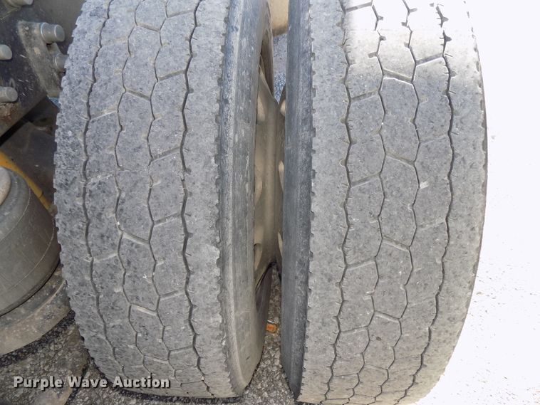 image for item DG2474 2000 Kenworth W900B semi truck