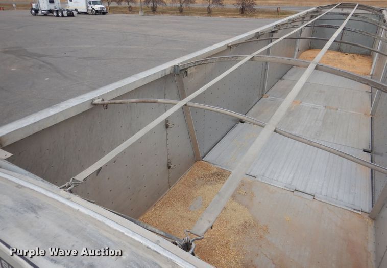 image for item DG5848 1996 Wilson DWCH100 double hopper bottom conversion grain trailer