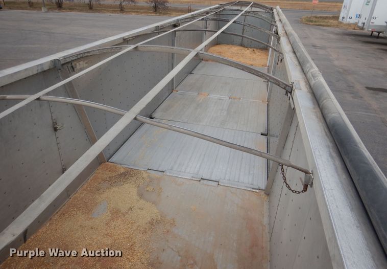 image for item DG5848 1996 Wilson DWCH100 double hopper bottom conversion grain trailer