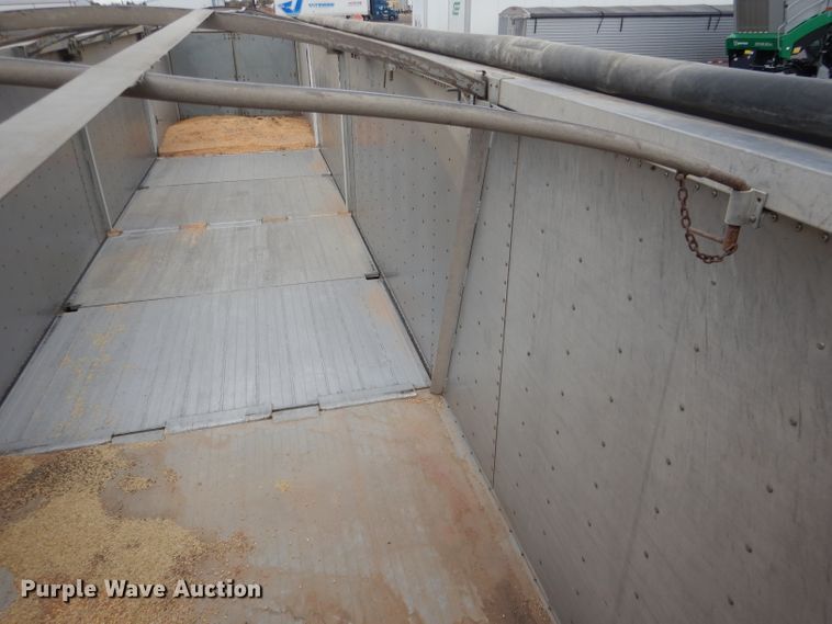 image for item DG5848 1996 Wilson DWCH100 double hopper bottom conversion grain trailer