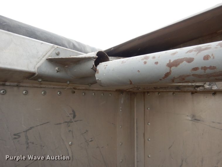 image for item DG5848 1996 Wilson DWCH100 double hopper bottom conversion grain trailer