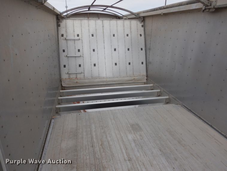 image for item DG5848 1996 Wilson DWCH100 double hopper bottom conversion grain trailer