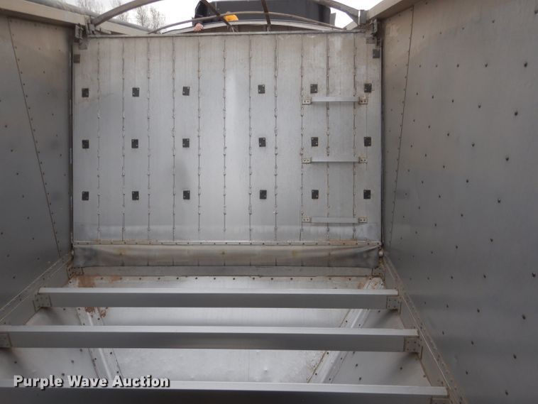 image for item DG5848 1996 Wilson DWCH100 double hopper bottom conversion grain trailer